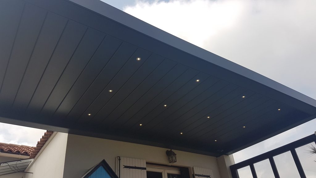 Pergola bioclimatique